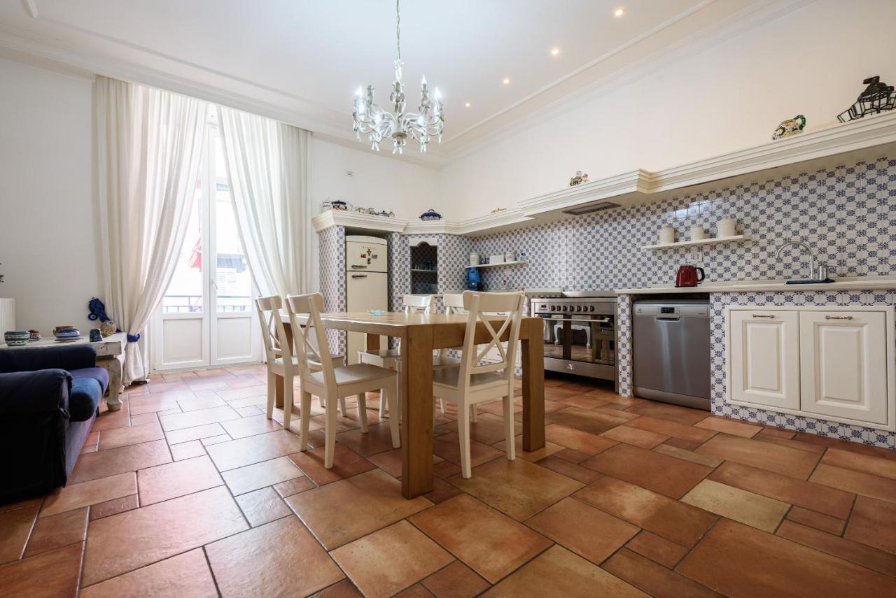 נאפולי Palazzo Dello Spagnolo Suite מראה חיצוני תמונה