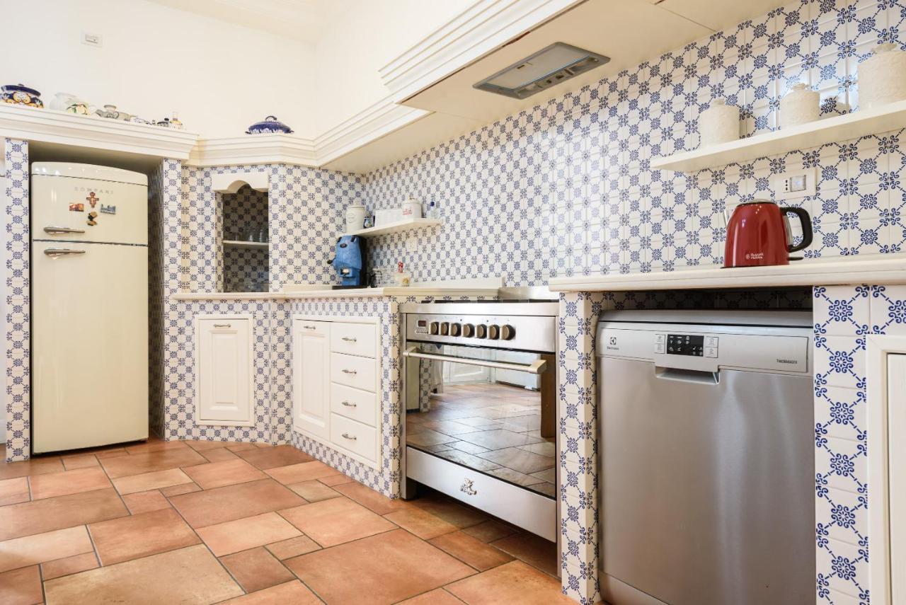 נאפולי Palazzo Dello Spagnolo Suite מראה חיצוני תמונה