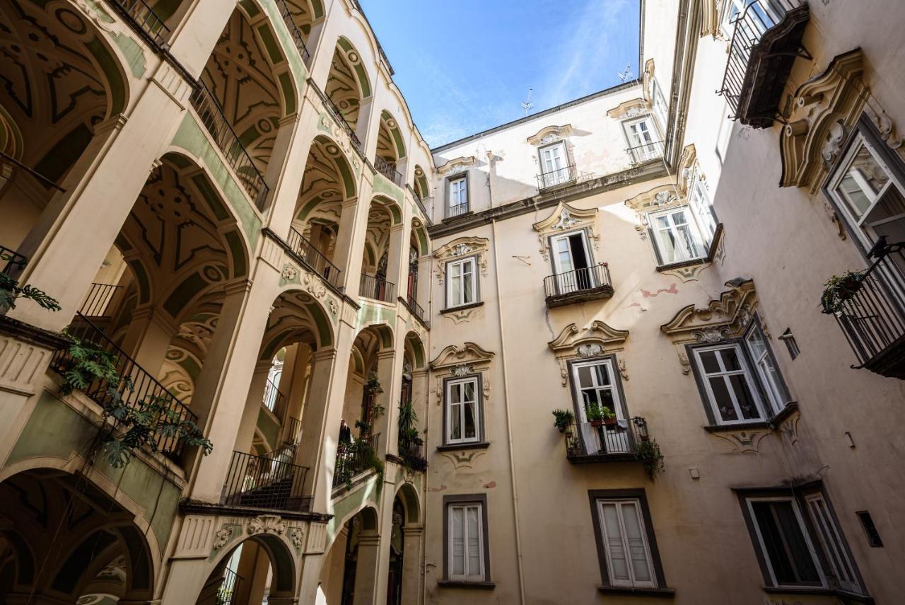 נאפולי Palazzo Dello Spagnolo Suite מראה חיצוני תמונה