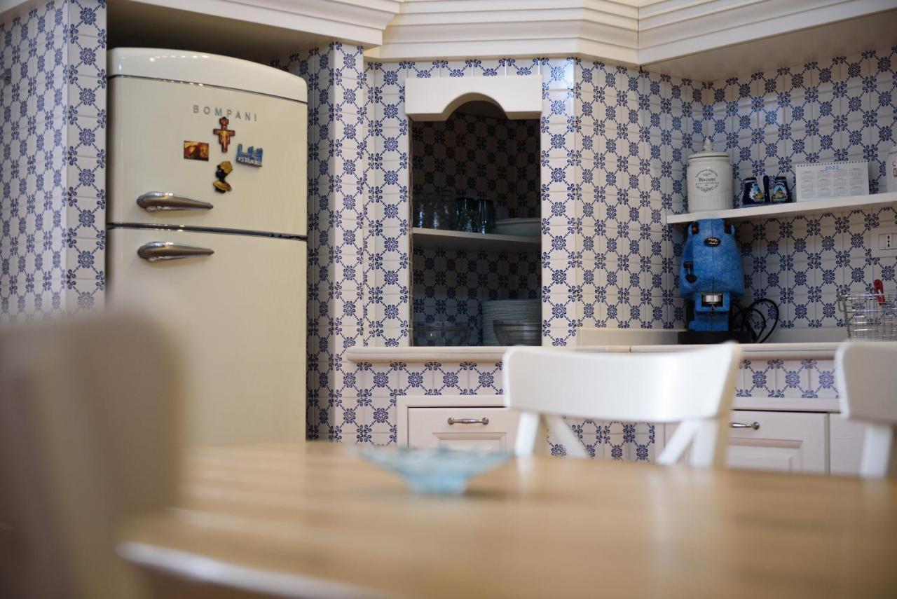נאפולי Palazzo Dello Spagnolo Suite מראה חיצוני תמונה